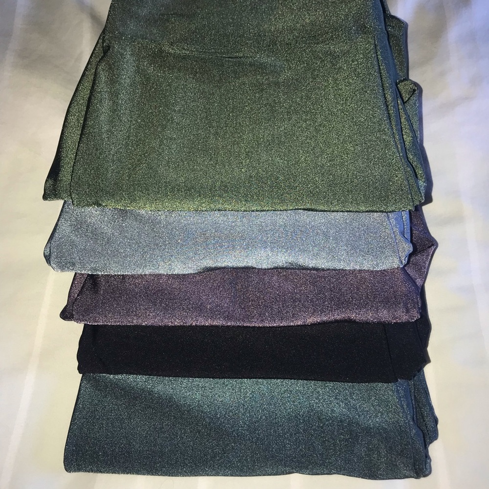Forever 21 “shiny set” legging bundle